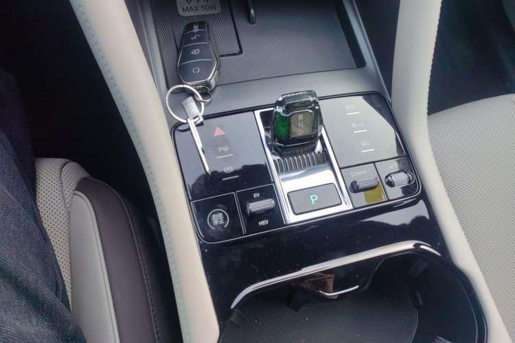 Used BYD Song PLUS New Energy 2025 DM-i Smart Drive 112KM Prestige Model