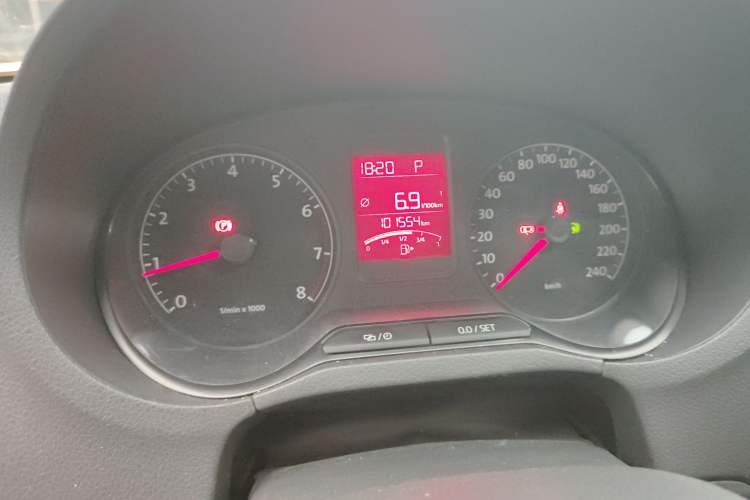 Used Volkswagen Polo 2013 1.6L Automatic Comfort Edition Instrument Cluster