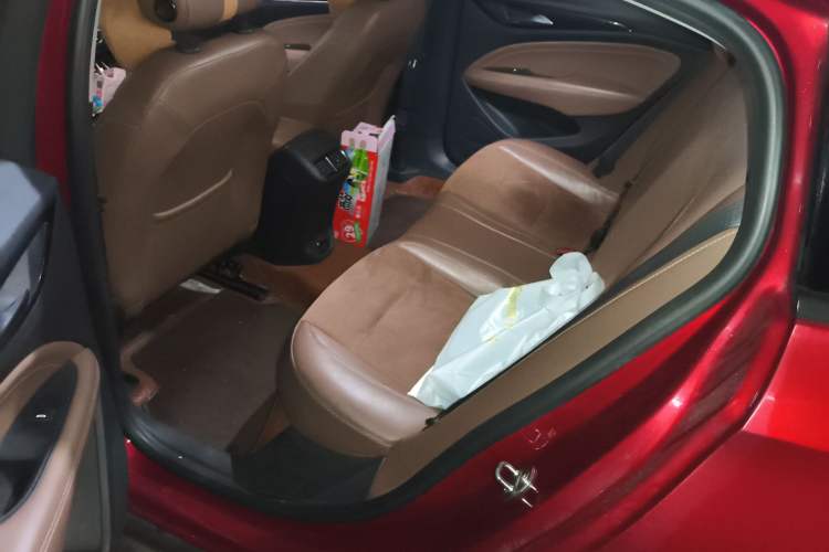 Used Buick Regal 2019 20T Elite Version China V Standard Left Rear Seat