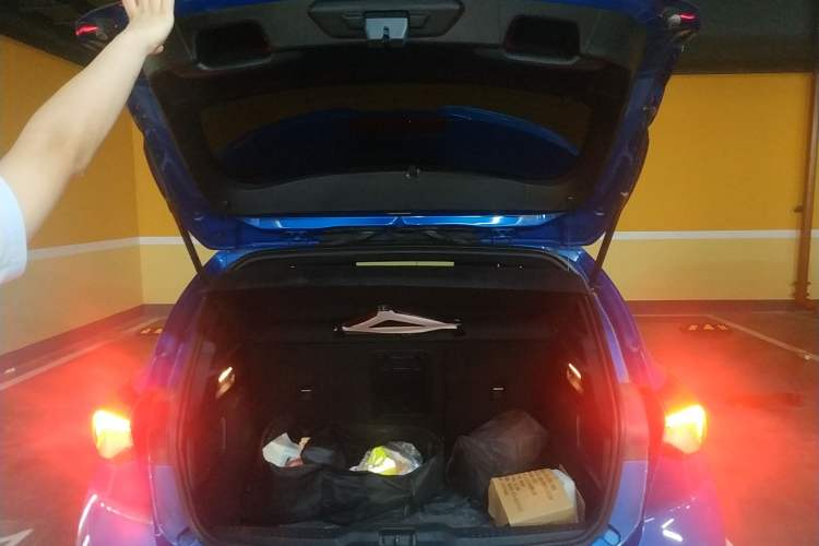 Used Ford Focus 2020 Hatchback EcoBoost 180 Automatic ST Line Trunk