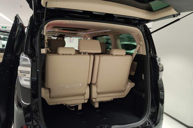 Used Toyota Vellfire 2021 Crown Dual-Engine 2.5L HV Supreme Edition