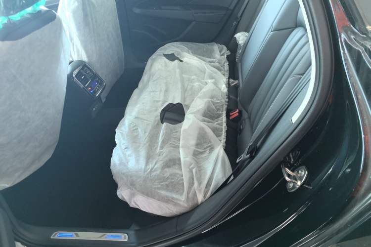 Used Volkswagen Passat New Energy 2025 430 PHEV Hybrid Business Edition
