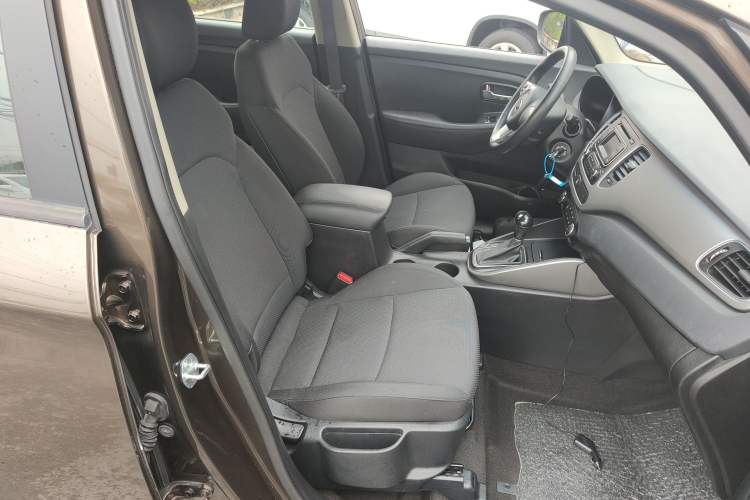 Used Kia Carens 2013 2.0L 5-Seater Automatic Standard Version China V Standard