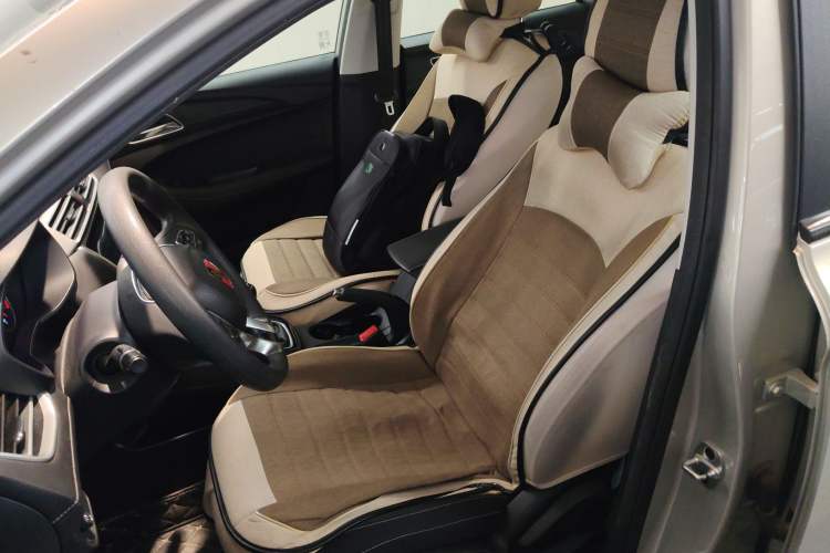 Used Roewe i5 2021 1.5L Manual Platinum Edition Left Front Seat