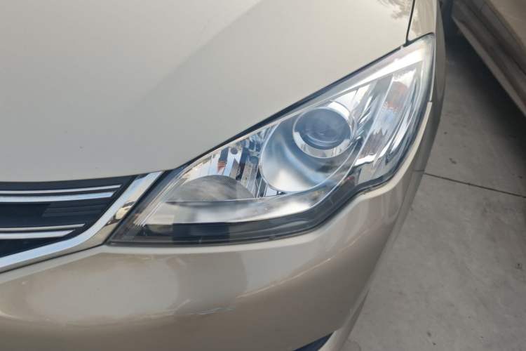 Used Roewe 360 2015 1.5L Manual Luxury Edition