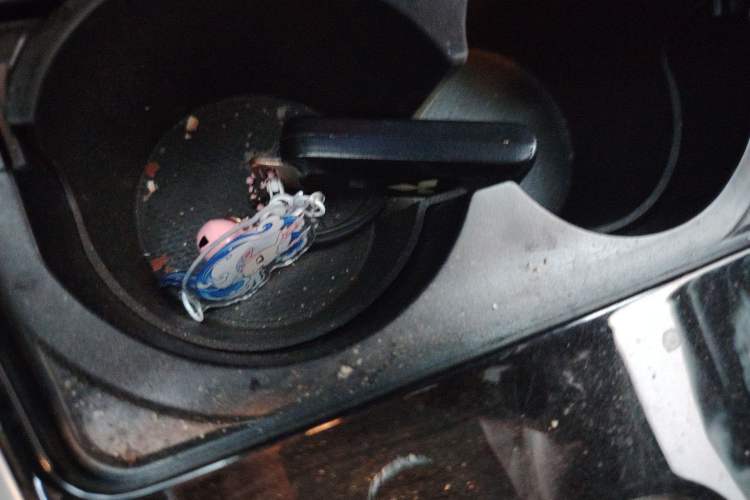 Used Mitsubishi Outlander 2019 2.0L Two-Wheel Drive Comfort Edition 5 Seats China VI Standard Vehicle Key