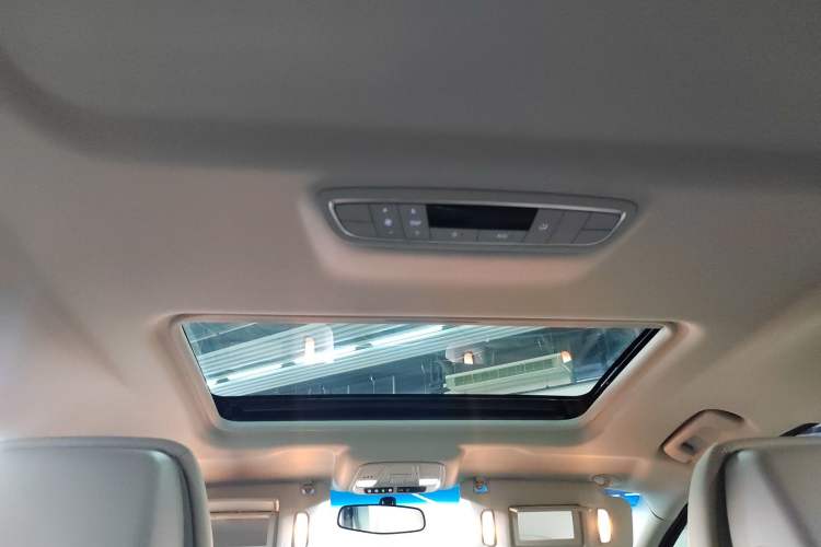 Used Buick GL8 2023 ES Lu Zun Comfort Model
