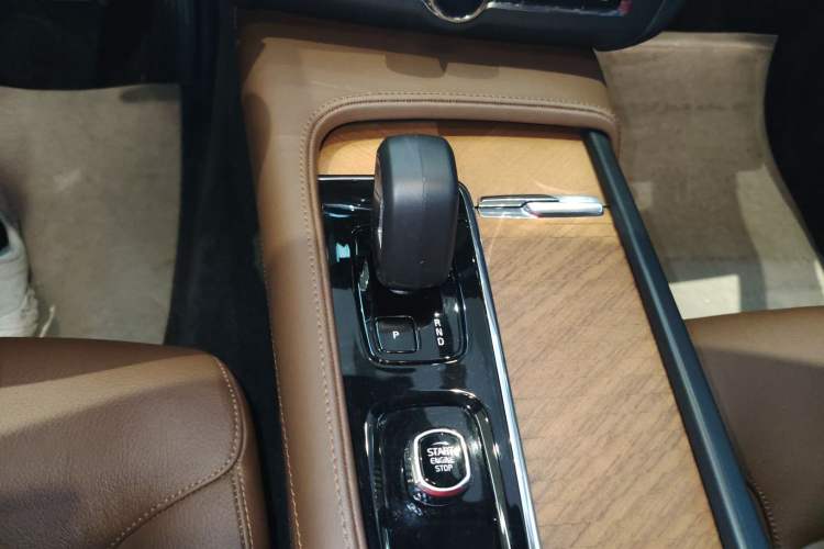 Used Volvo S90 2024 B5 Zhiyi Luxury Edition Gear Lever