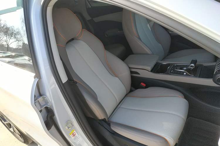 Used BYD Yuan PLUS 2024 Honor Edition 510KM Beyond Model Right Front Seat