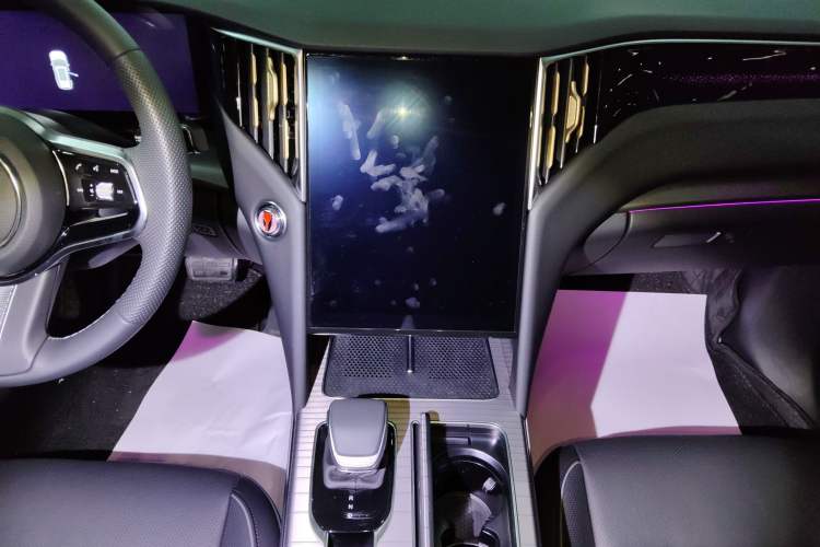 Used Hongqi HS7 PHEV 2024 2.0T PHEV Four-Wheel Drive Flagship Edition 6 Seats