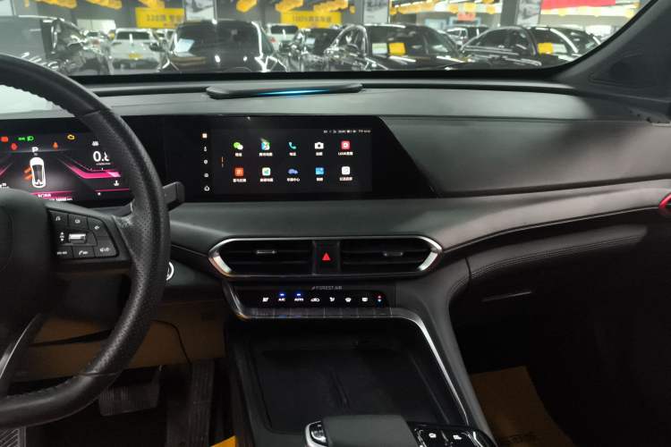 Used CHANGAN UNI-T 2020 1.5T Prestige Version