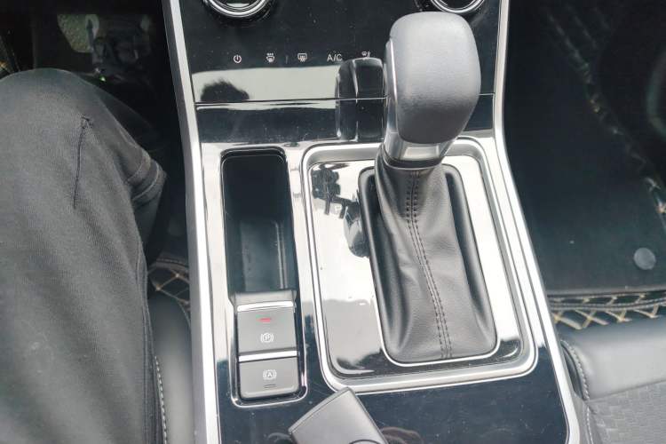 Used Chery Tiggo 5x 2020 1.5L CVT Fashion Edition Gear Lever