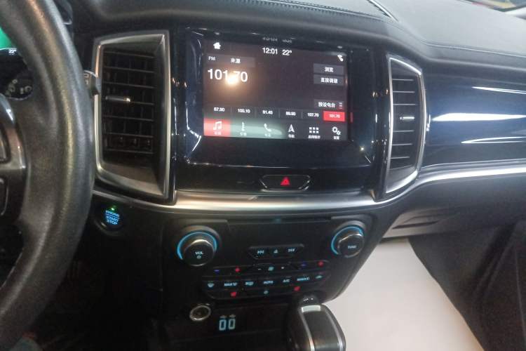 Used Ford Everest 2020 Sport Edition 2.3T Gasoline Automatic 4x4 Flagship Model with 7 Seats