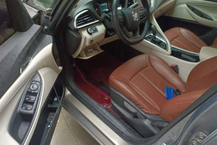 Used Buick GL6 2018 18T 6-Seater Elite Model
