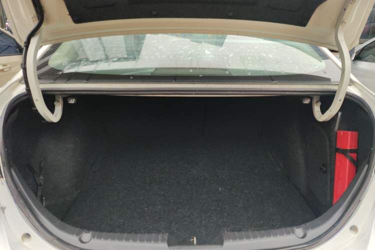 Used Mazda Mazda 3 Axela 2016 Sedan 1.5L Automatic Luxury Model