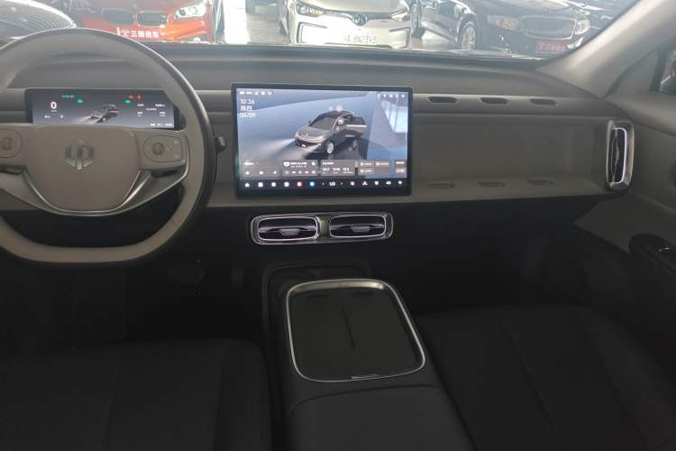 Used Leapmotor B10 2025 510 Joyful Edition Audio And AC Panel