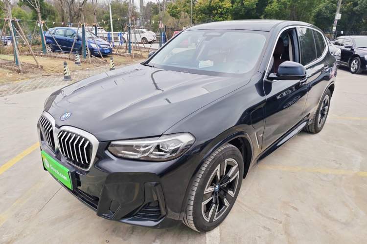 Used BMW iX3 2023 Leading Model