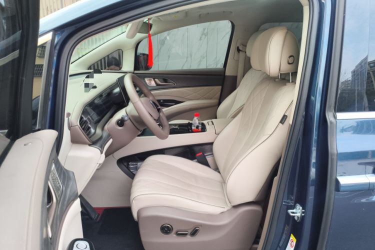 Used Denza D9 2022 DM-i 970 Four-Wheel Drive Flagship Model