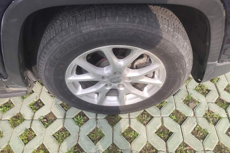 Used Jeep Cherokee 2016 2.0L Superior Edition
