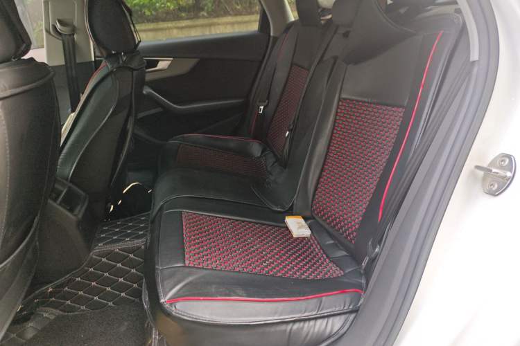 Used Audi A4L 2017 Plus 40 TFSI Ambition Model
