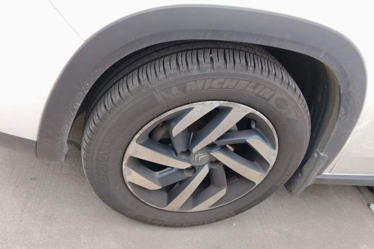 Used Citroen C3-XR 2015 1.6L Automatic Smart Version Left Front Wheel Hub