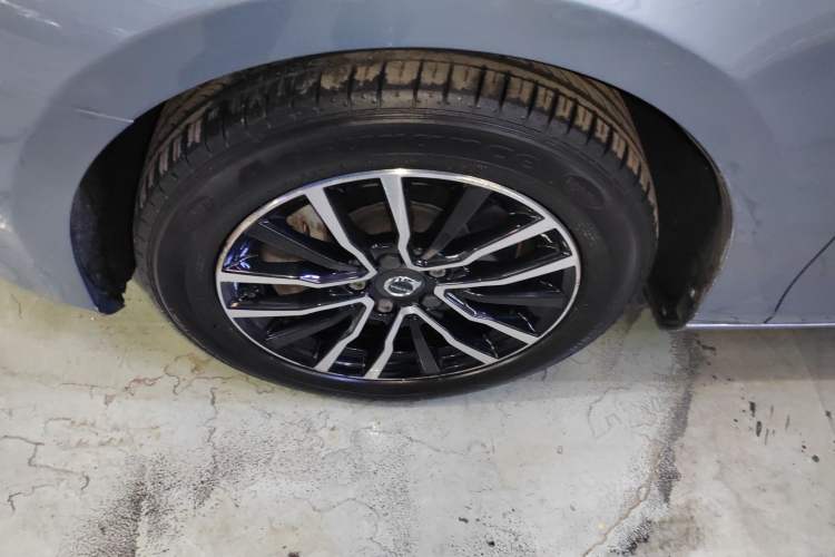 Used Volvo V40 2018 T3 Zhiyi Edition Left Front Wheel Hub