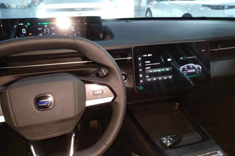 Used CHANGAN OSHAN 520 2025 Standard Edition