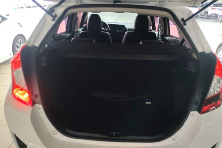 Used Honda Fit 2016 1.5L LXS CVT Comfort Sunroof Version
