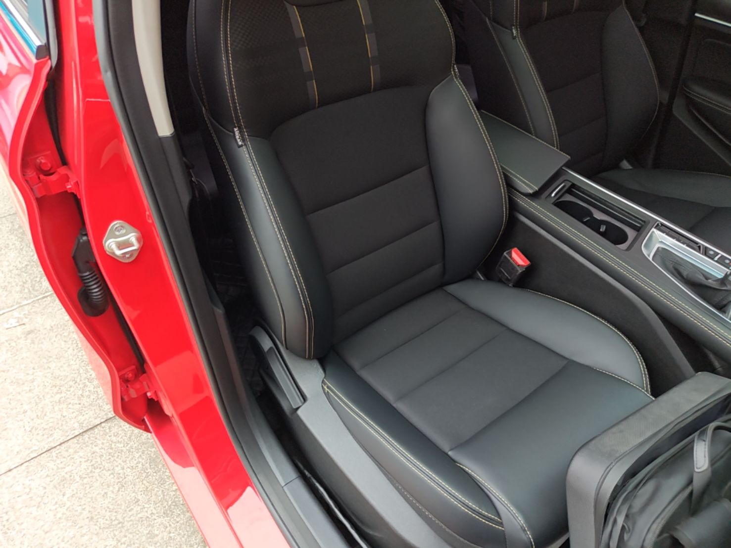 Geely Auto Binray 2021 1.4T CVT Asian Games Edition — снимка 19