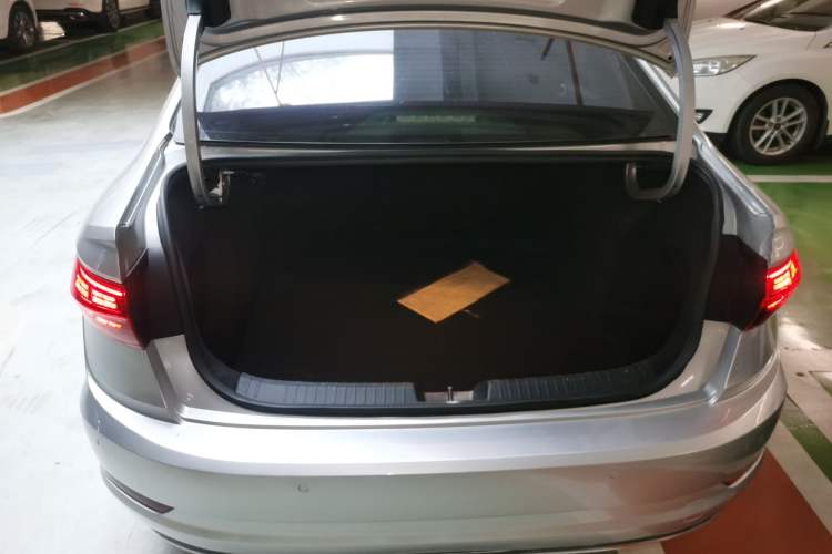 Used Volkswagen Sagitar 2019 280TSI DSG Comfort Version China VI Standard Trunk