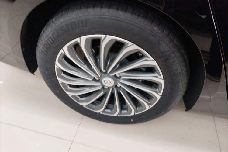 Used Buick LaCrosse 2024 28T Luxury Edition
