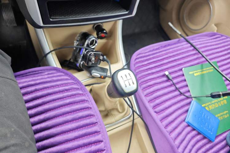 Used BAIC E Series 2013 Sedan 1.3L Manual Joy Edition