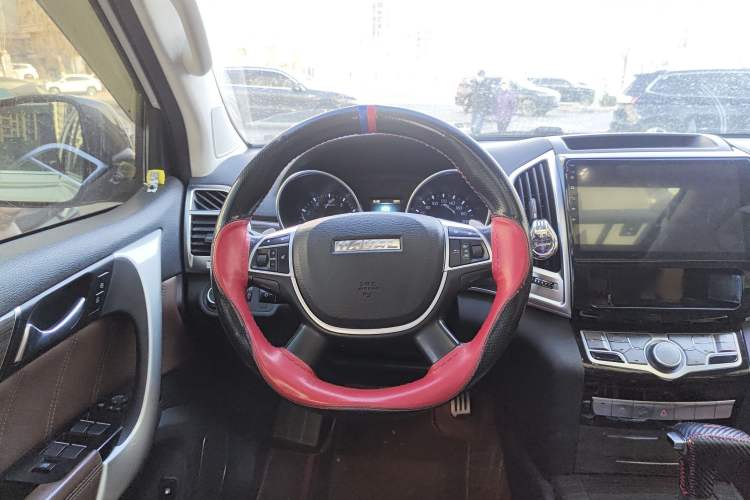 Used Haval H9 2016 2.0T Four-Wheel Drive Elite Version 7 Seats