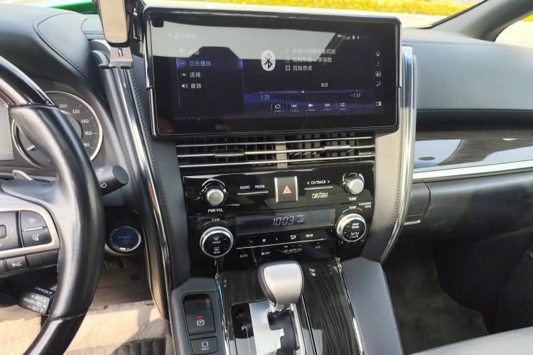 Used Lexus LM 2020 300h Seven-Seat Elegant Edition
