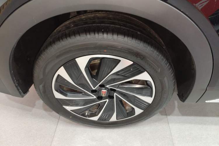 Used Hongqi HS7 PHEV 2024 2.0T PHEV Two-Wheel Drive Flagship Edition 6 Seats