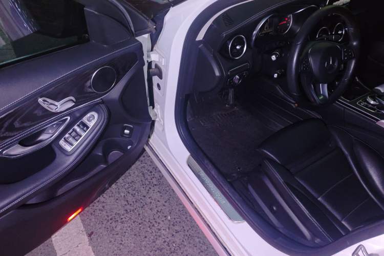 Used Mercedes-Benz C-Class 2018 C 180 L Fashion Edition Sport Version
