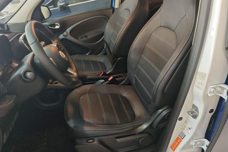 Used smart forfour 2018 0.9T 66 kW Pioneer Edition
