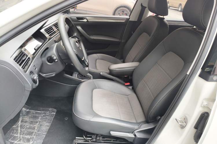 Used Volkswagen Santana 2018 1.5L Automatic Comfort Edition Left Front Seat