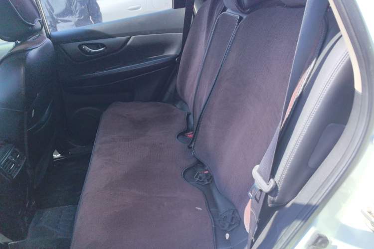 Used Nissan X-Trail 2014 2.0L CVT Comfort Edition 2WD Left Rear Seat