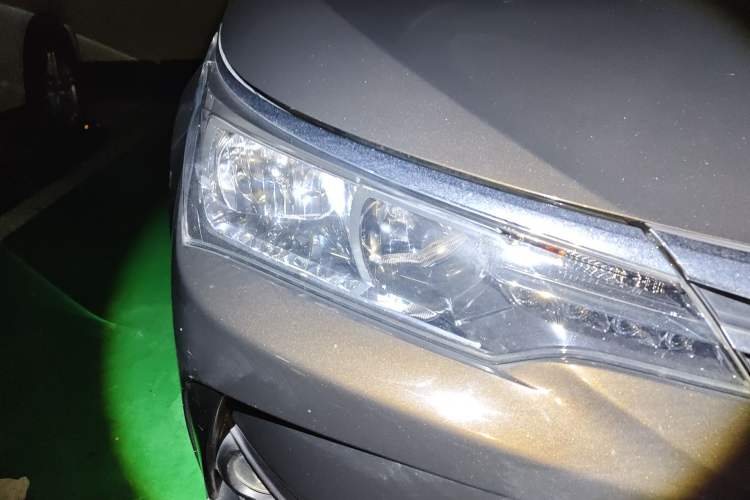 Used Toyota Corolla 2017 Revised Version 1.2T S-CVT GL Right Front Headlight