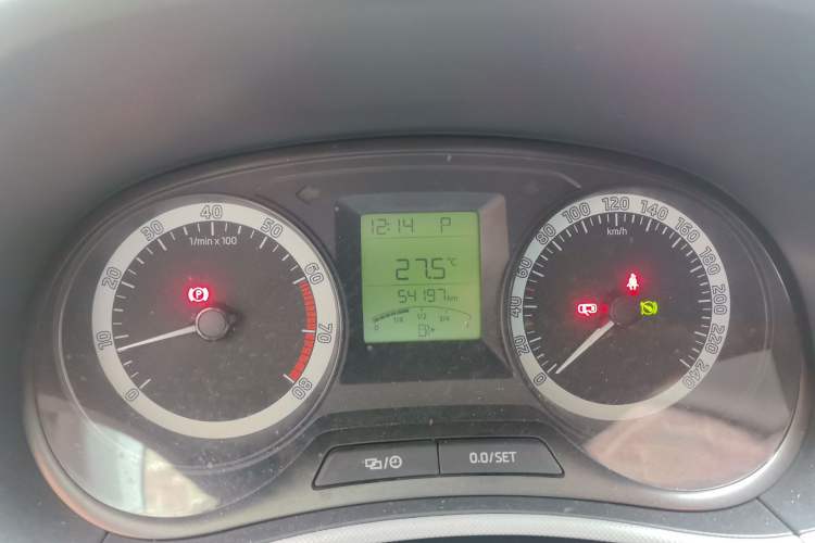 Used Skoda Fabia 2017 1.4L Automatic Car Enjoy Edition
