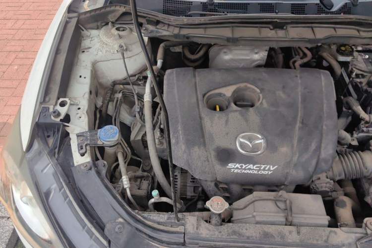 Used Mazda CX-5 2015 2.0L Automatic Two-Wheel Drive Urban Version
