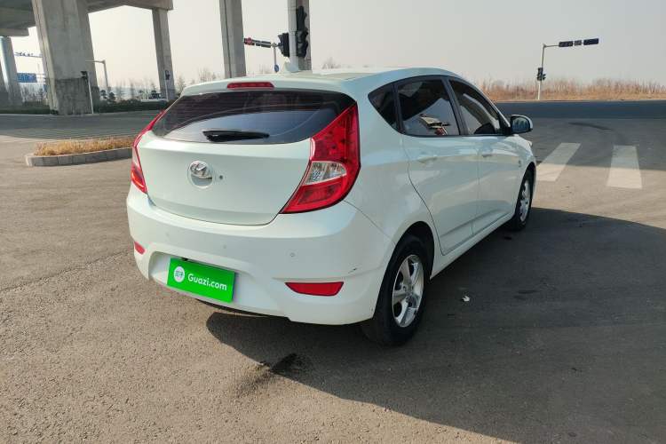 Used Hyundai Verna Ray 2016 1.4L Automatic Leading-Edge GLX Rear Right 45 Deg