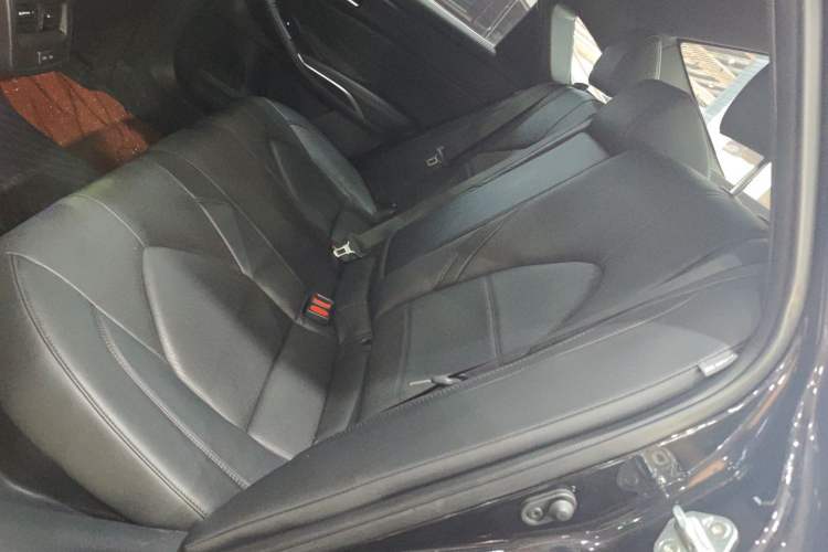 Used Toyota Avalon 2022 Dual-Engine 2.5L Luxury Edition