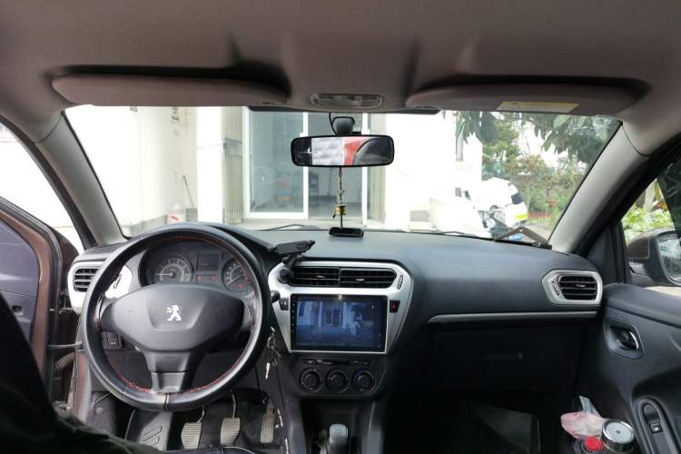 Used Peugeot 301 2014 1.6L Manual Comfort Edition
