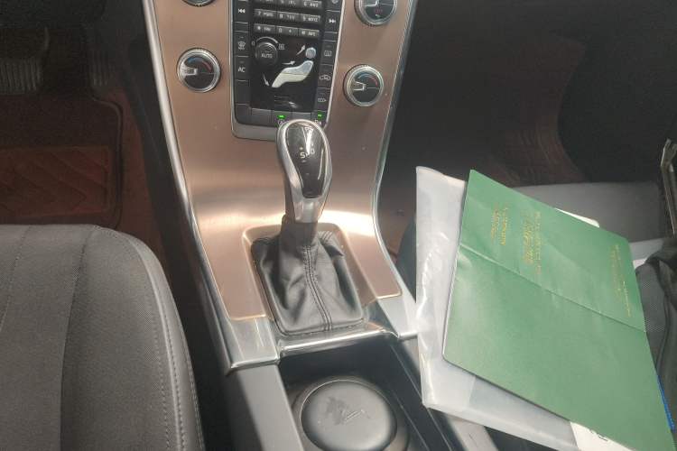 Used Volvo XC60 2015 T5 Smart Edition
