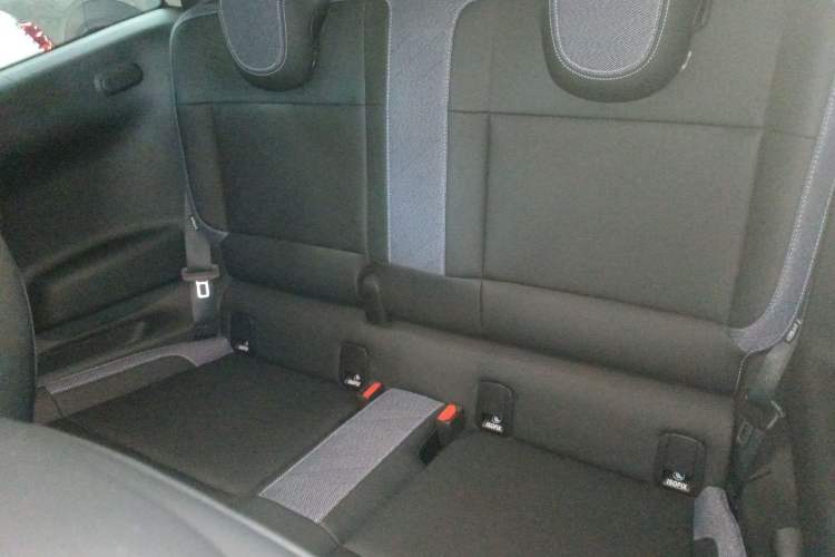 Used MINI Electric MINI COOPER 2025 456km COOPER E Classic Style
