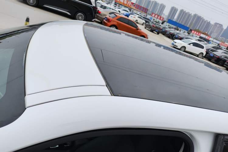 Used Land Rover Discovery Sport 2019 240 PS SE Version China VI Standard Roof