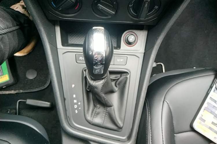 Used Volkswagen Lavida 2019 Lavida Start 1.5L Automatic Trendy Version China VI Standard Gear Lever