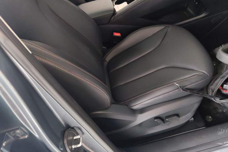 Used Roewe RX5 2023 1.5T Luxury Sliding-Screen Version
